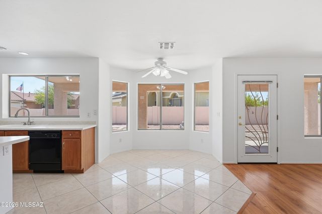 7141 W Deserama Drive, Tucson, AZ 85743