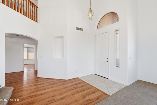 7141 W Deserama Drive, Tucson, AZ 85743