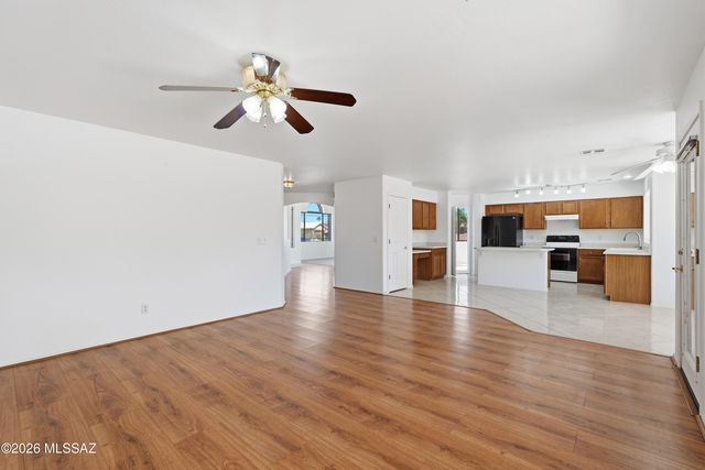 7141 W Deserama Drive, Tucson, AZ 85743