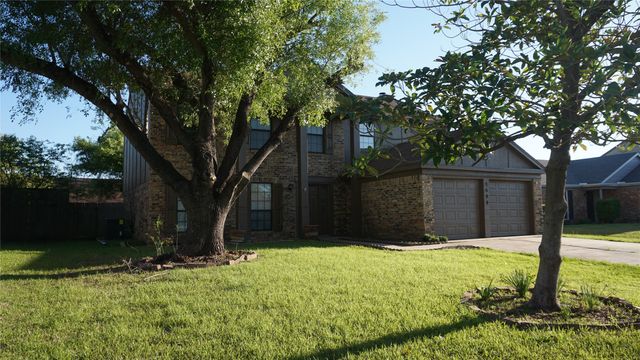 2609 Hamilton Drive, Grand Prairie, TX 75052