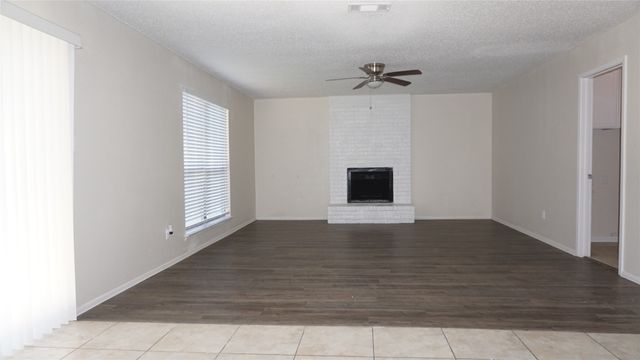 2609 Hamilton Drive, Grand Prairie, TX 75052