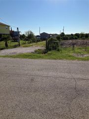 731 18th Street, San Leon, TX 77539