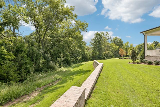 9326 Double Run Ct, College Grove, TN 37046