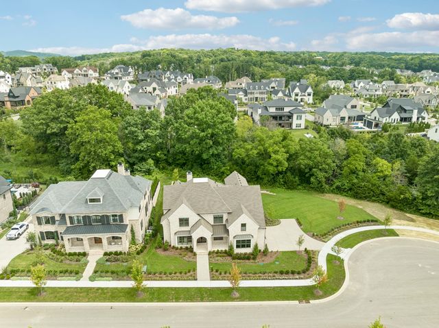 9326 Double Run Ct, College Grove, TN 37046