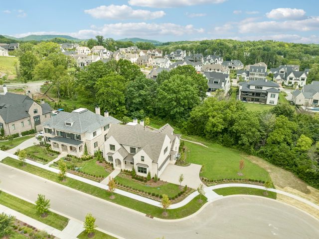9326 Double Run Ct, College Grove, TN 37046