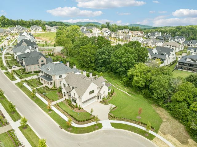 9326 Double Run Ct, College Grove, TN 37046