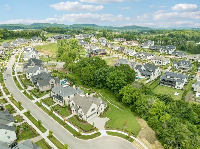 9326 Double Run Ct, College Grove, TN 37046