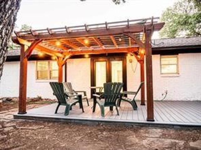 65 Somerset Terrace, Bedford, TX 76022