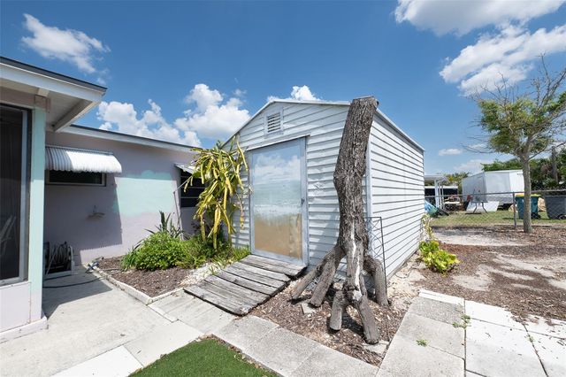 22481 HERNANDO AVENUE, Port Charlotte, FL 33952