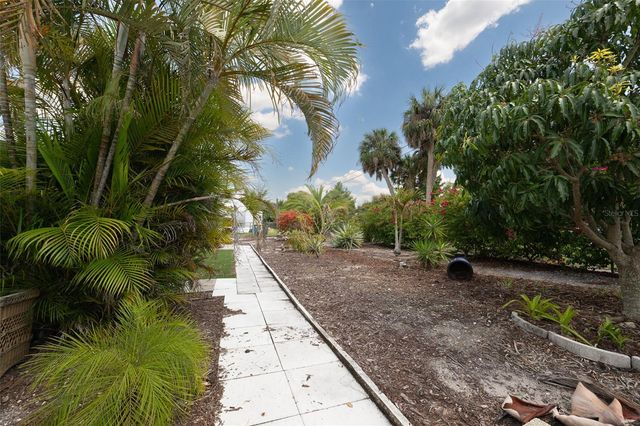 22481 HERNANDO AVENUE, Port Charlotte, FL 33952