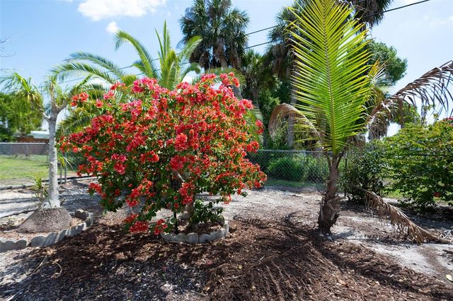 22481 HERNANDO AVENUE, Port Charlotte, FL 33952