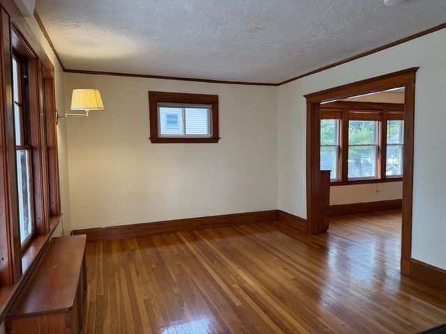 82 Russell 82, Quincy, MA 02171