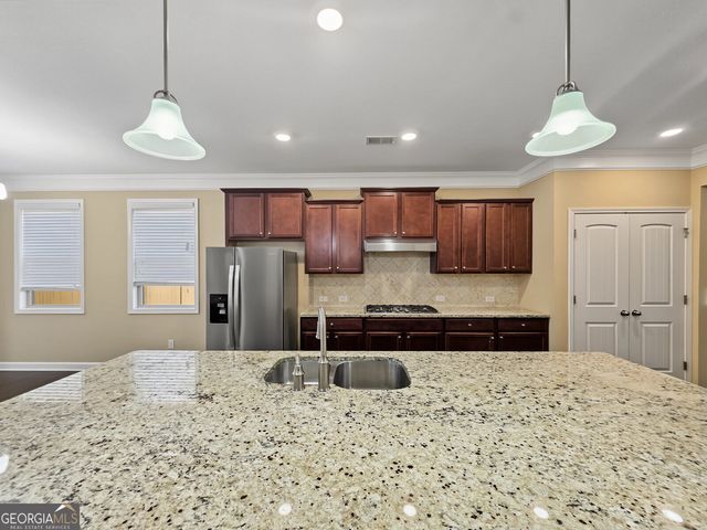 5620 Shiloh Woods Drive, Cumming, GA 30040