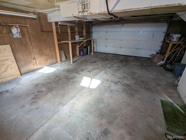 5155 Greenview, Clarkston, MI 48348