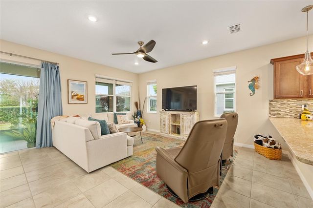 8566 SW 79TH AVENUE, Ocala, FL 34476