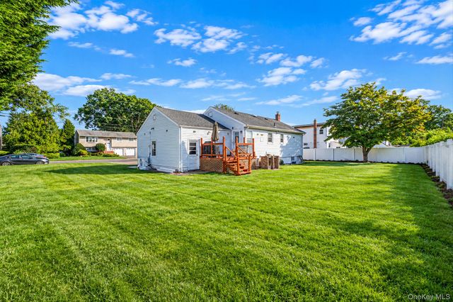 1477 6th Street, West Babylon, NY 11704