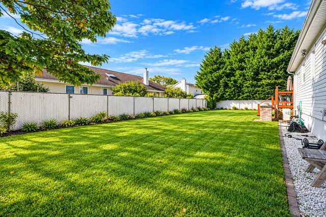 1477 6th Street, West Babylon, NY 11704
