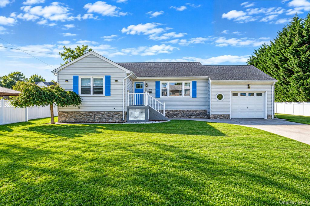 1477 6th Street, West Babylon, NY 11704 — exterior