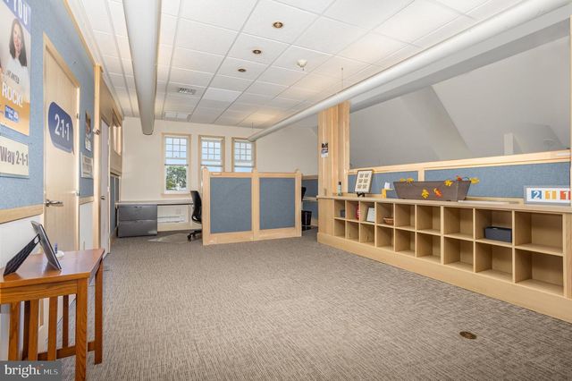 1910 HARRINGTON DR, Lancaster, PA 17601