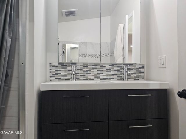 1132 W Ave P-14, Palmdale, CA 93551