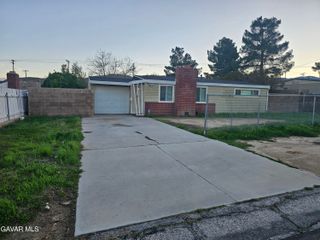 1132 W Ave P-14, Palmdale, CA 93551