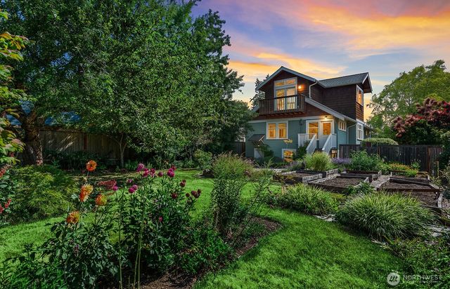 9501 Dayton Avenue N, Seattle, WA 98103