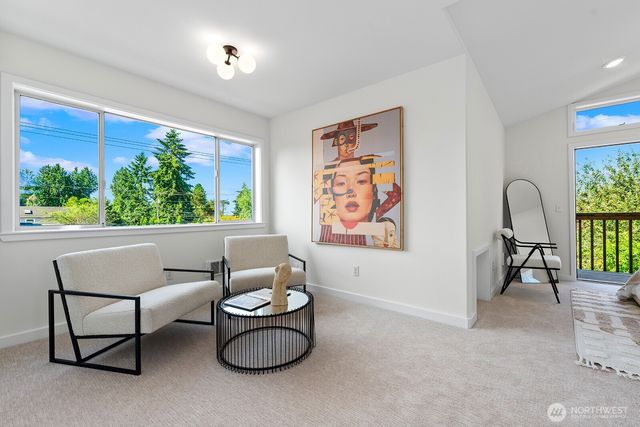 9501 Dayton Avenue N, Seattle, WA 98103