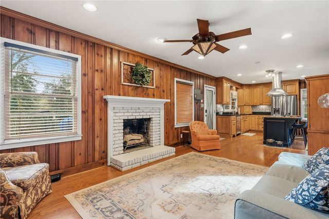 210 Forest Hill Drive, Anderson, SC 29621