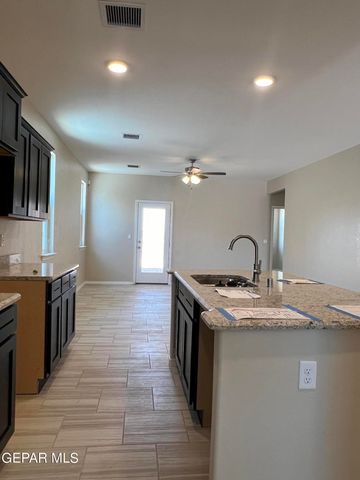 7353 Norte Grande Drive, El Paso, TX 79934