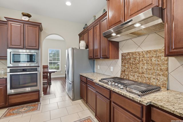 146 Sunrise Hill, Castroville, TX 78009