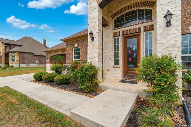 146 Sunrise Hill, Castroville, TX 78009