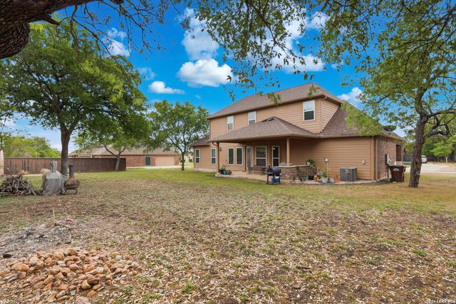 146 Sunrise Hill, Castroville, TX 78009