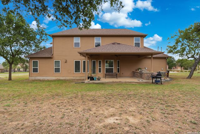 146 Sunrise Hill, Castroville, TX 78009