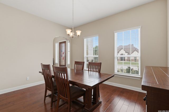 146 Sunrise Hill, Castroville, TX 78009