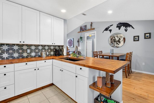 5610 33RD LANE E, Bradenton, FL 34203