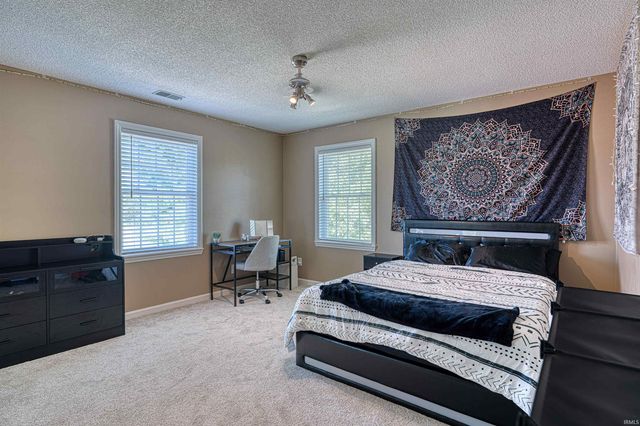 700 Brookshire Drive, Evansville, IN 47715