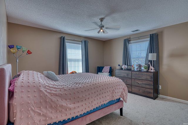 700 Brookshire Drive, Evansville, IN 47715