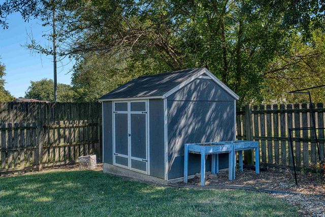 700 Brookshire Drive, Evansville, IN 47715
