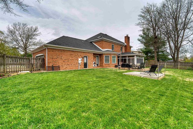 700 Brookshire Drive, Evansville, IN 47715