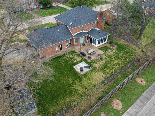 700 Brookshire Drive, Evansville, IN 47715
