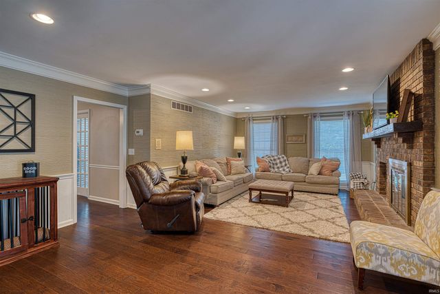 700 Brookshire Drive, Evansville, IN 47715