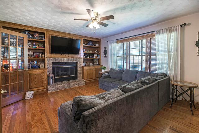 4102 AVENIEL Court, Millcreek, PA 16506