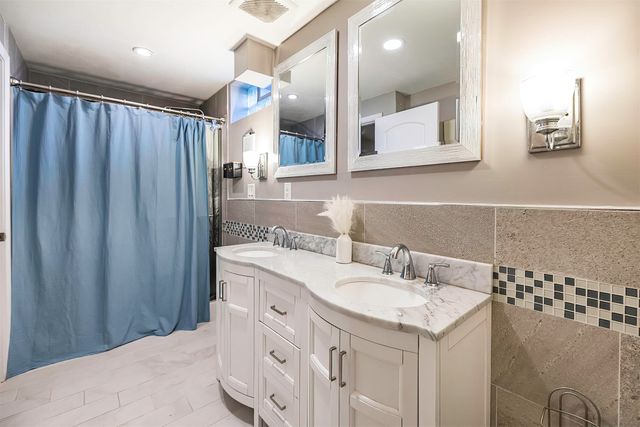 4102 AVENIEL Court, Millcreek, PA 16506