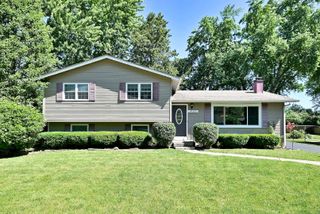 19392 W Harvard Avenue, Mundelein, IL 60060