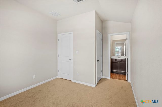 516 Loriner Way, Liberty Hill, TX 78642
