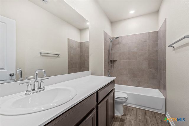 516 Loriner Way, Liberty Hill, TX 78642
