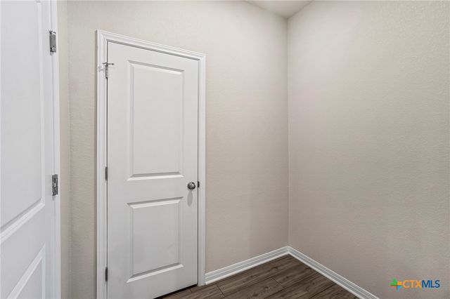 516 Loriner Way, Liberty Hill, TX 78642