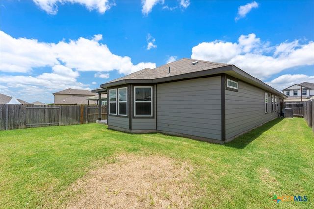 516 Loriner Way, Liberty Hill, TX 78642