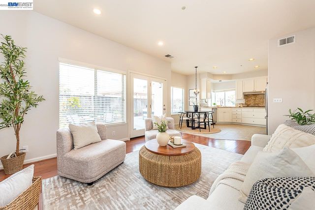 2911 Seriana Pl, Union City, CA 94587