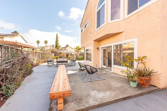 2911 Seriana Pl, Union City, CA 94587